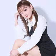美月梨華