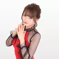 神崎  もえ