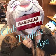 あや