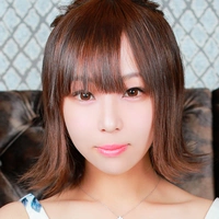 小川 真央