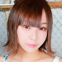 小川 真央
