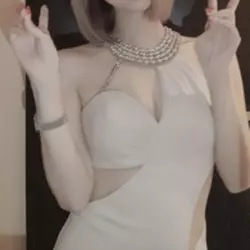 あや