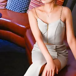 鳳城まりな