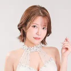 華咲 えみり