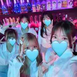 GIRL'S BAR CATIA