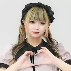にこ