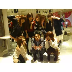 NEW CLUB ZERO GIRL