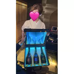 Lu's Luxe Lounge