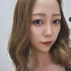 南 莉央