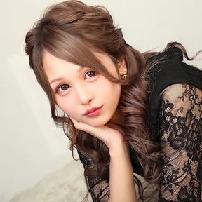 華