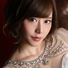 七瀬 莉紗