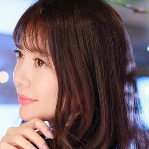 妃  えりな