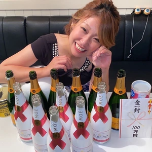 米倉 杏里