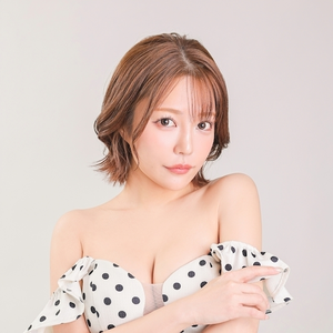 華咲 えみり