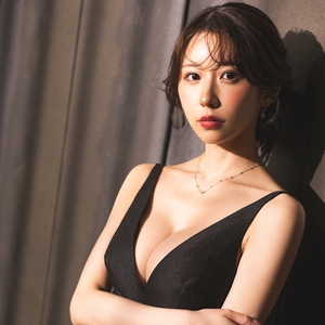皇 ゆりの