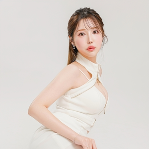 白崎 那奈