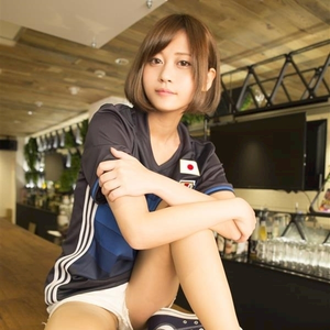 みな