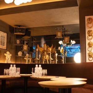 VENET LOUNGE TENJIN