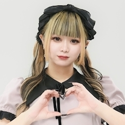 にこ