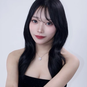 月城　恋