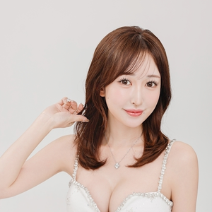 七瀬 みい