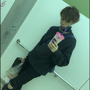 しゅーた