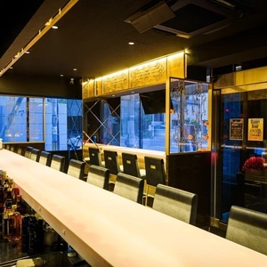 ゴーゴーバー 美野島店