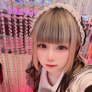 にこ