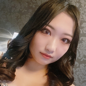 都築 サクラ