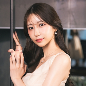 皇 ゆりの