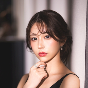 皇 ゆりの