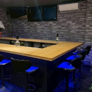 GIRLSBAR D