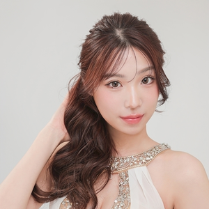 白乃 菜月