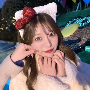 暁月 はるな