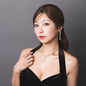 美波 あいか