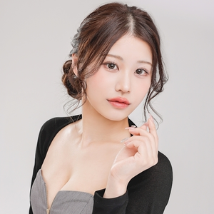 白咲 りおな