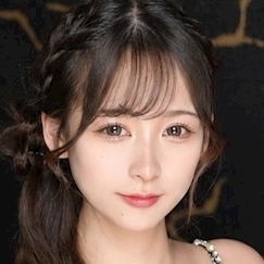 真白 あい