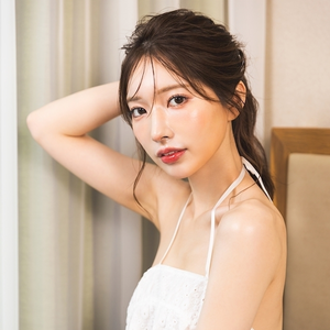 湊 ゆな