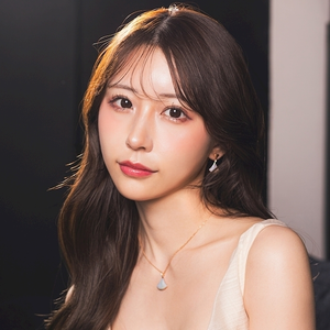 皇 ゆりの