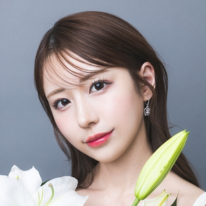 皇 ゆりの