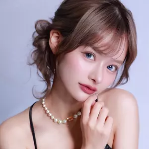 白河クロエ