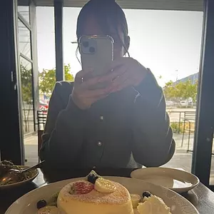 あやね