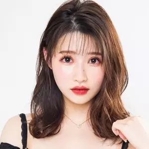足立 はな