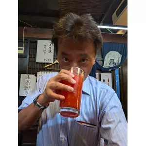 超活動的蹴人
