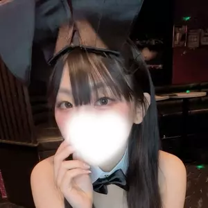 ゆりか|長崎市 本石灰町のガールズバー|Party Bunny(パーティーバニー)
