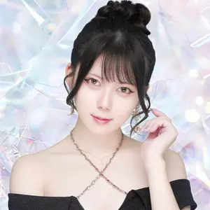 みお|新宿区 歌舞伎町のキャバクラ|VXY(ヴィクシー)