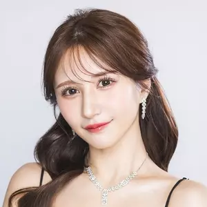 広瀬 リコ|札幌市 中央区南のニュークラブ|Leicester(レスター)