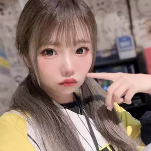 あみな