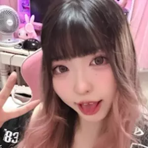 もも [22才]|静岡市 葵区常磐町のガールズバー|SHARE(シェア)