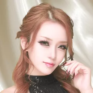 凛|越谷市 千間台東のキャバクラ|PLATINUM(プラチナム)